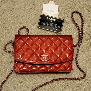 Chanel Red Patent Leather Wallet in Chain